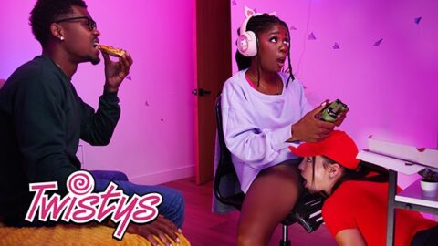 Twistys - Heisel Grace Cheats On His Boyfriend Without Repentance And Licks Her Pussy With A Rice May